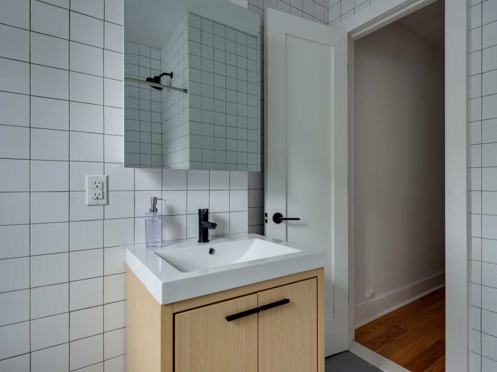 Three Bedroom Brooklynite Suite! Ню Йорк Екстериор снимка